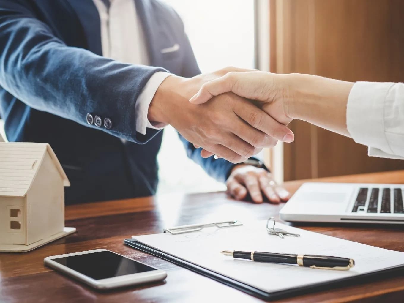 What Is a Private Lender? A Guide for Real Estate Investors