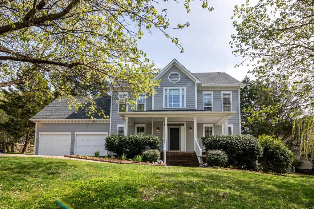 What Is a Bridge Loan in Real Estate? How It Works and When to Use One